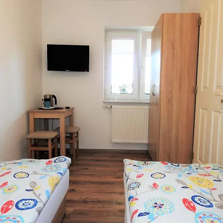 10tka Juliana Alloggio in famiglia *